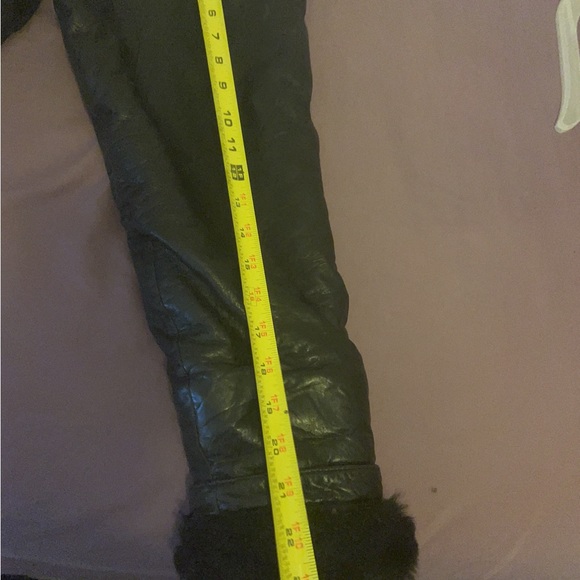 Leather jacket - Picture 6 of 12